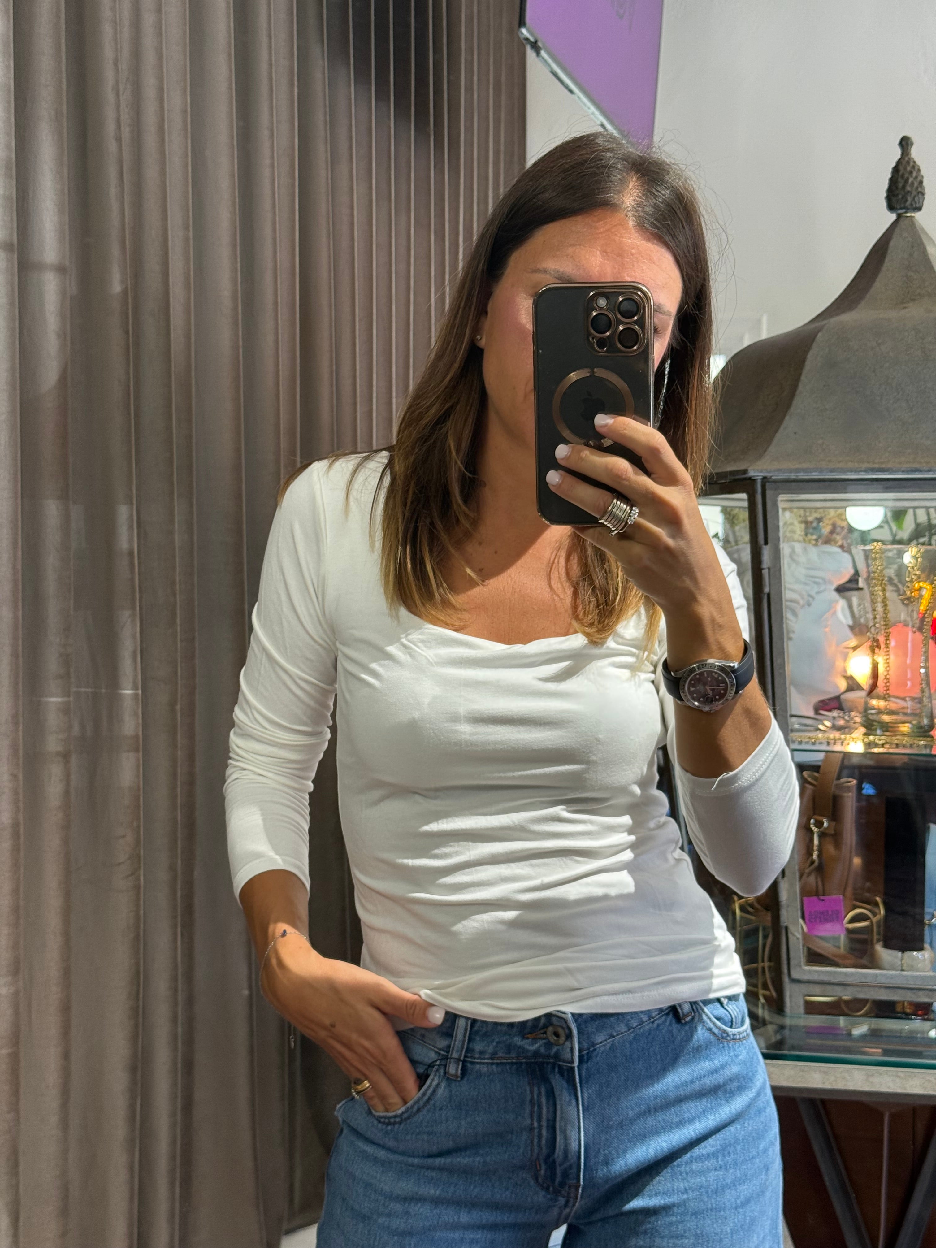 MAGLIA SCOLLO QUADRATO