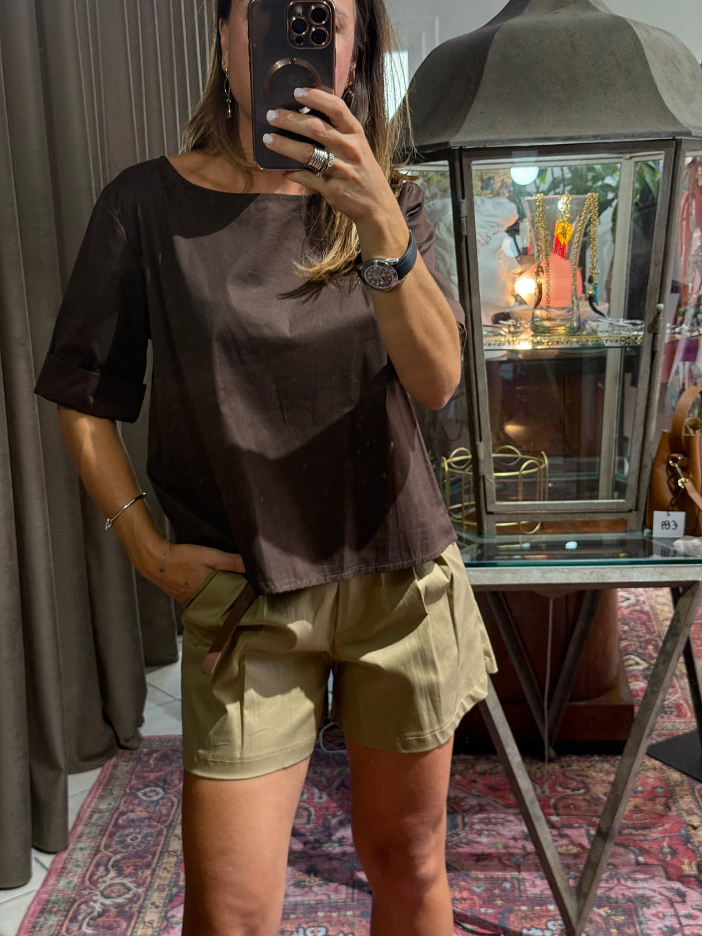 BLUSA BOTTONI DIETRO