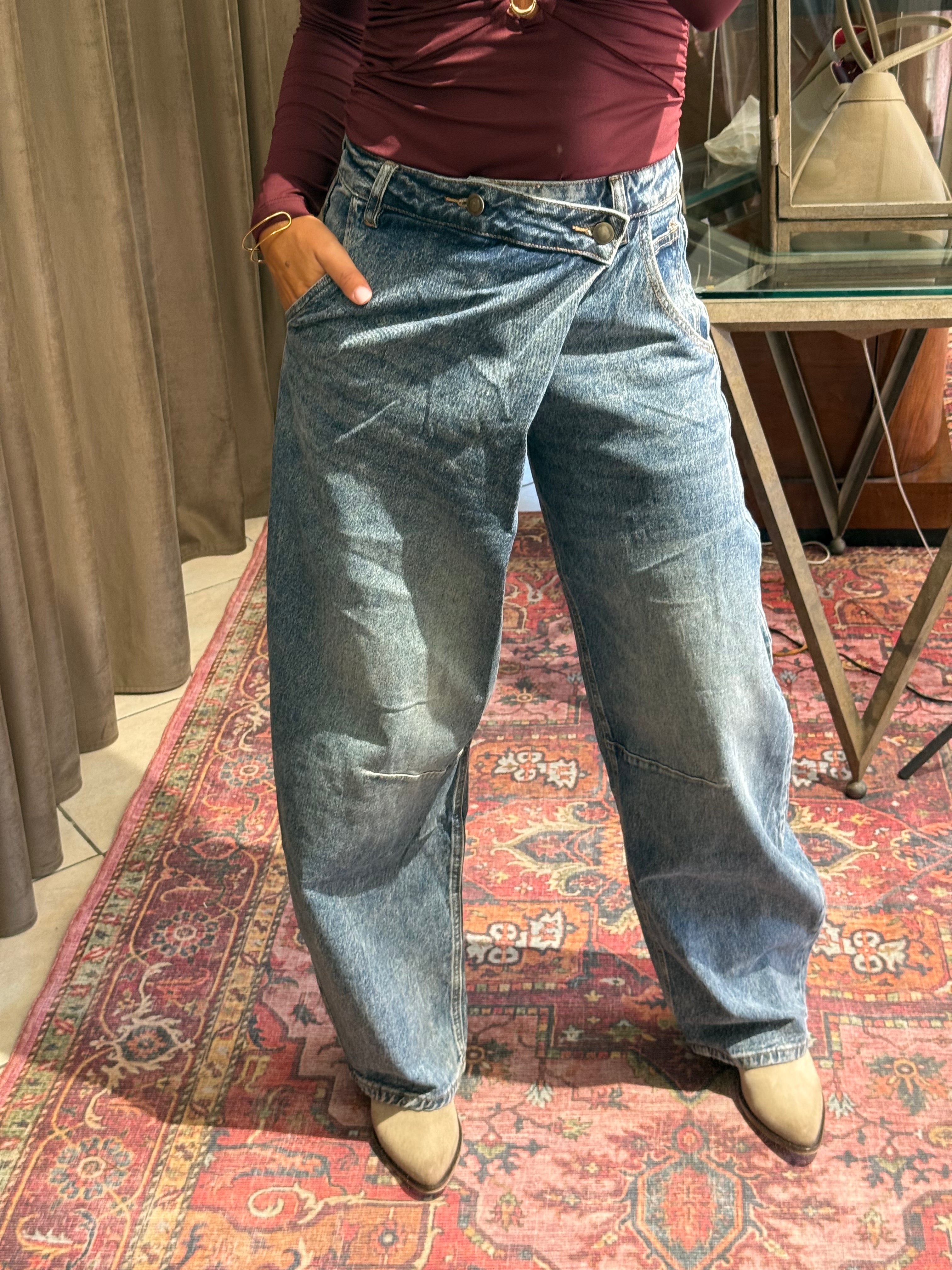 JEANS ASIMMETRICO