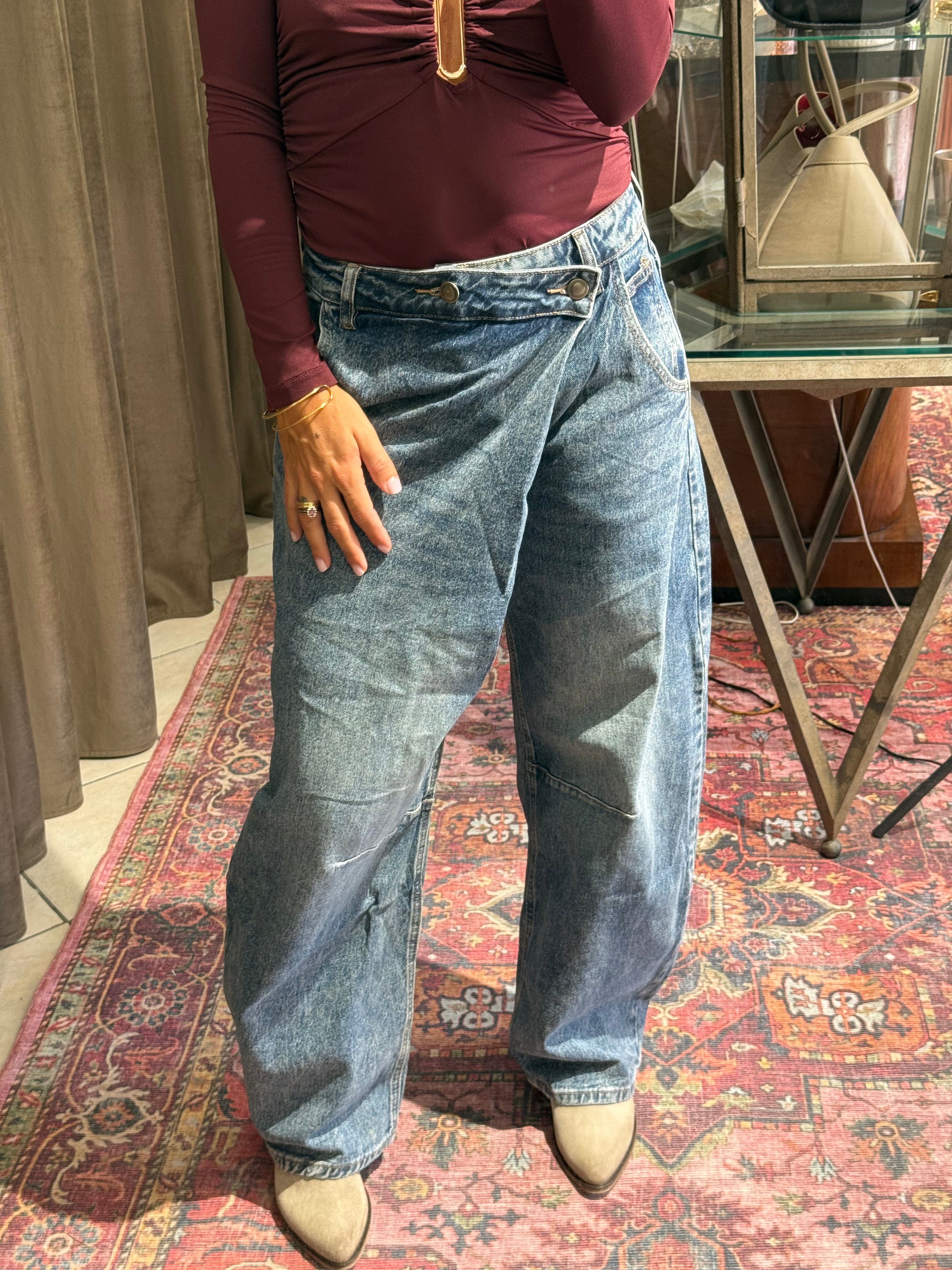 JEANS ASIMMETRICO